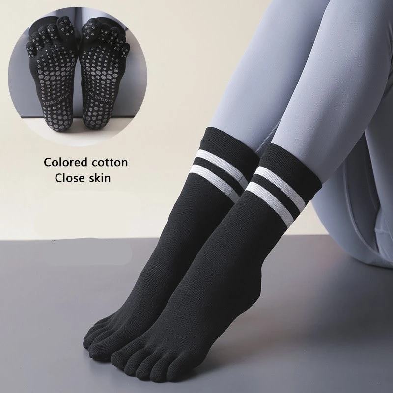 Fashion crew style five toes yoga socks