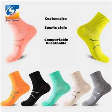 Ochiq havoda yugurish paypoqlari